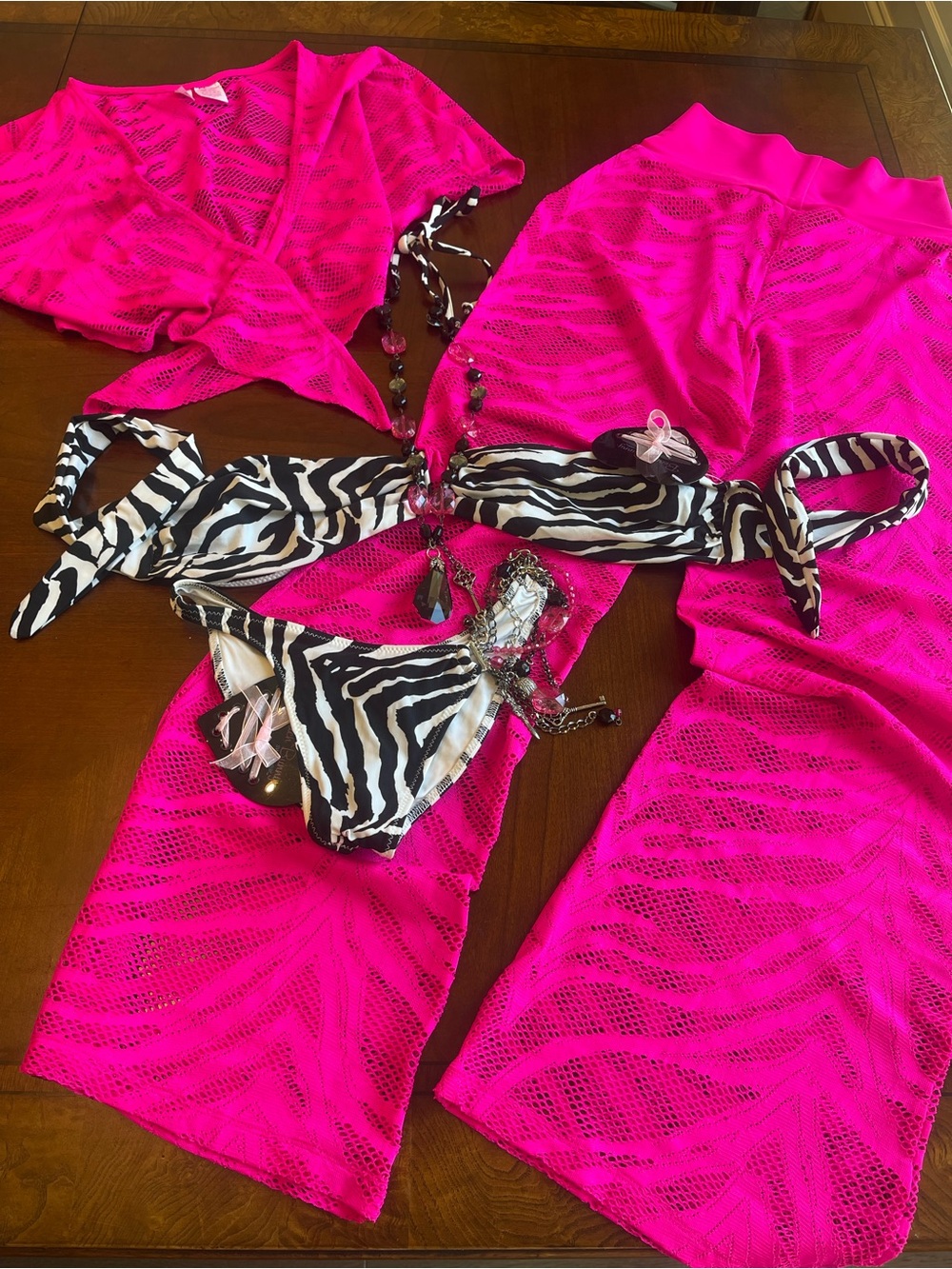 NWT beach bunny bikini set XL top, S bottoms Zebra and hot pink beads;M coverup